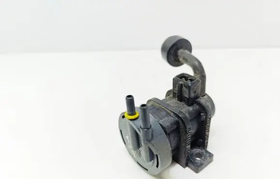 Opel Zafira A Turbo solenoid valve 4715396