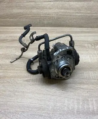 Toyota Avensis T250 Fuel injection high pressure pump 221000R011 HU2940000870