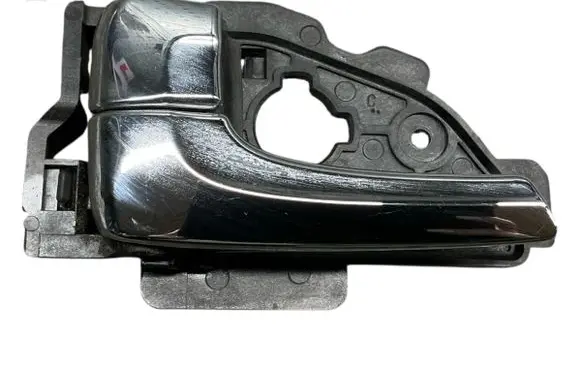 Hyundai ix35 Front door interior handle 826132S000