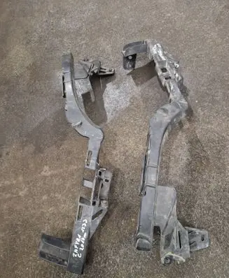 Opel Zafira C Headlight/headlamp mounting bracket 13300782