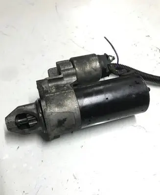 Mercedes-Benz E W212 Starter motor 1005831549