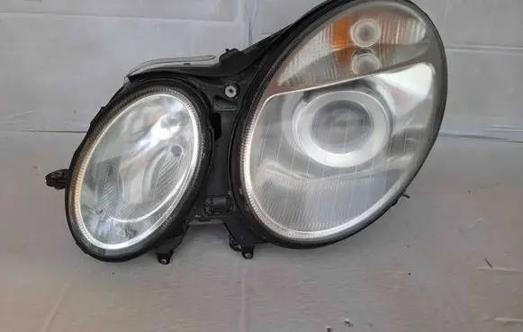 Mercedes-Benz E W211 Headlight/headlamp 1000098395