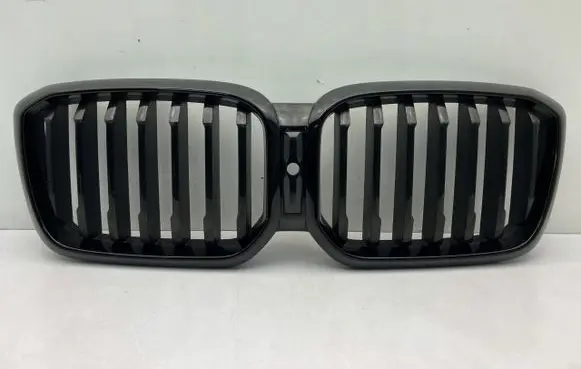 BMW X3 G01 Front bumper upper radiator grill 10627111