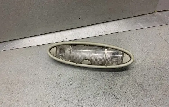Mini One - Cooper R50 - 53 Front seat light 12521810 1477675
