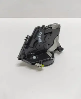Lexus GS 300 350 430 450H Front door lock 6408