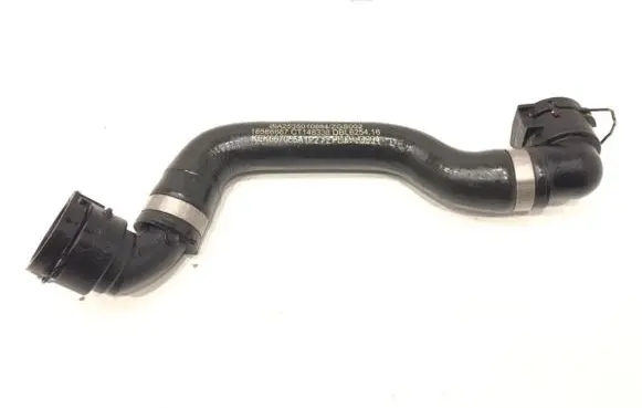 Engine coolant pipe/hose