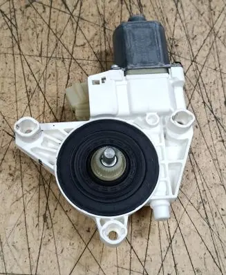 Mercedes-Benz ML W164 Vent window/glass motor A2518200208