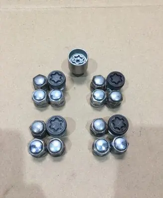 Suzuki Ignis Nuts/bolts 
