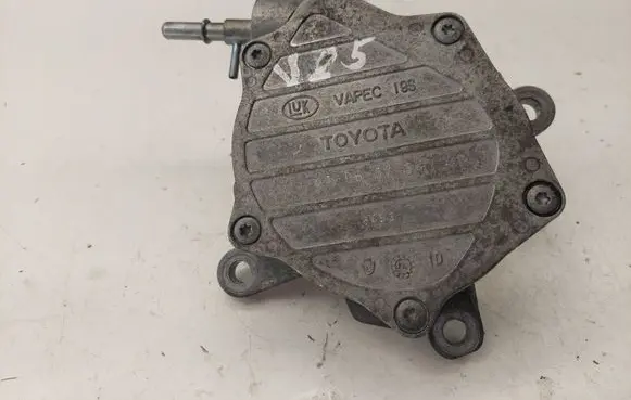 Toyota Corolla Verso AR10 Vacuum pump 293000R010