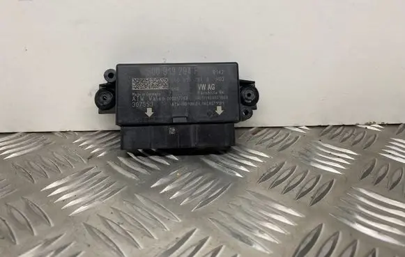 Volkswagen Golf VII Parking PDC control unit/module 5Q0919294F