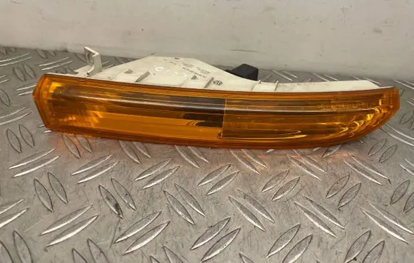 Volkswagen PASSAT CC Front indicator light 3C8953042A