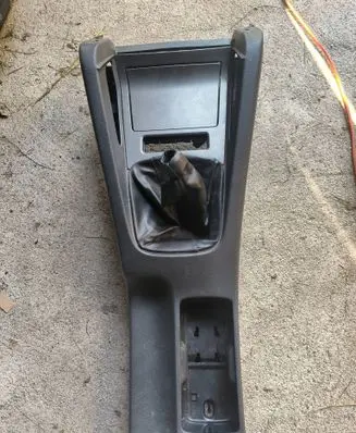 Volkswagen Golf V Center console 1K0863243A