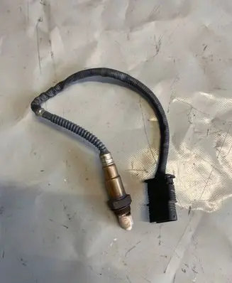 BMW 6 F12 F13 Lambda probe sensor 7596908