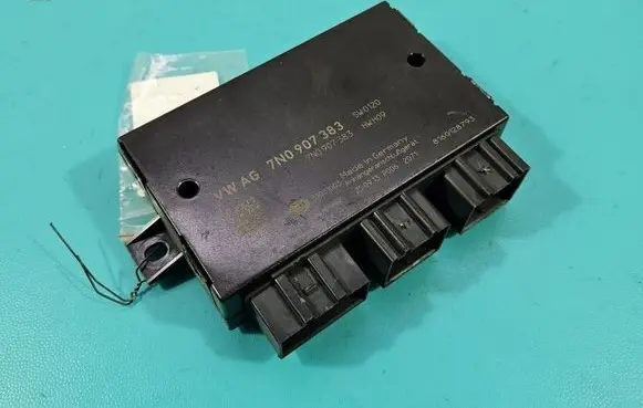 Volkswagen PASSAT B7 Central body control module 7N0907383 IMPRK1594809