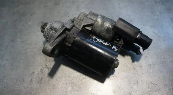 Volkswagen Golf VI Starter motor 0AH911023A