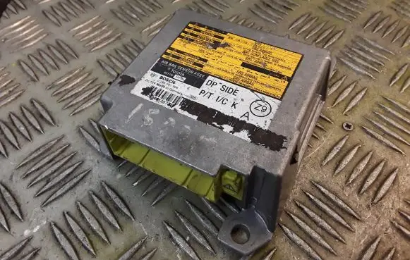 Lexus IS 220D-250-350 Airbag control unit/module 8917053110