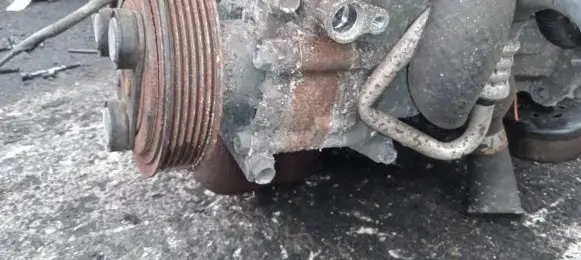 Mazda 2 Air conditioning (A/C) compressor (pump)