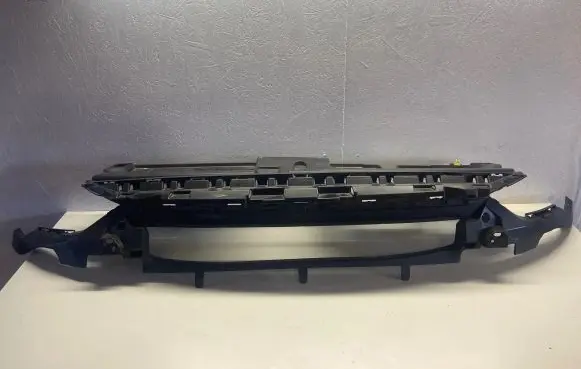 Top upper radiator support slam panel