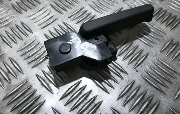 Opel Insignia A Engine bonnet (hood) release handle