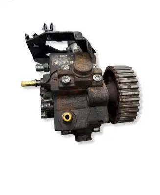 Citroen C4 I Fuel injection high pressure pump 0445010102 9683703780