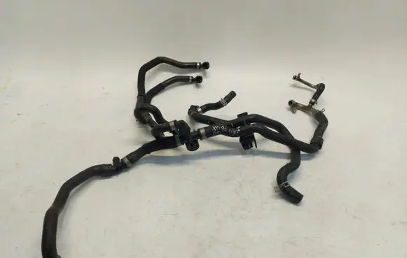 Volvo XC90 Engine coolant pipe/hose 32138844