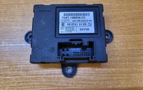 Volvo XC70 Door control unit/module 7G9T14B534CC 14C236CC 0507919102