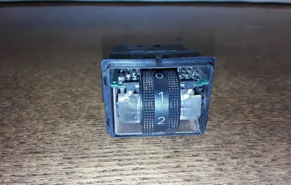 Audi A6 S6 C6 4F Headlight level height control switch 8E0963563