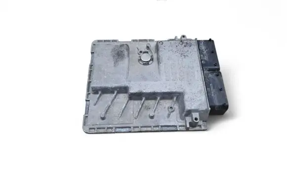 Audi Q7 4M Engine control unit/module 4M0907551A 06E907425