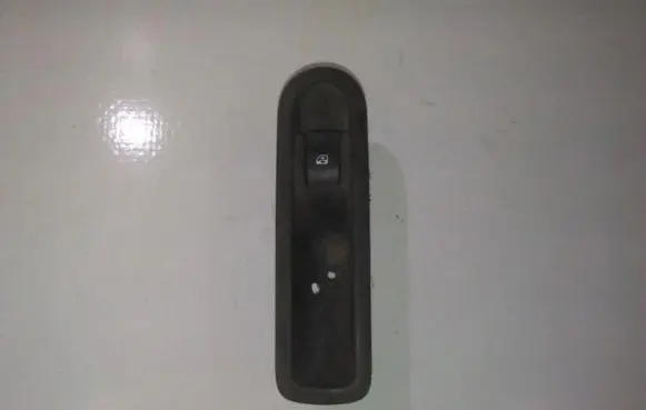 Windscreen/window heater switch