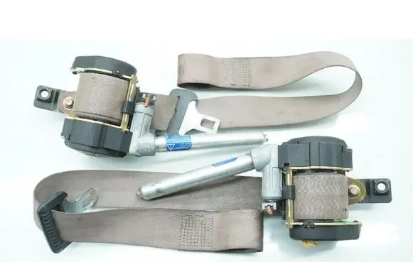 Volvo C70 Front seatbelt 86146808614675
