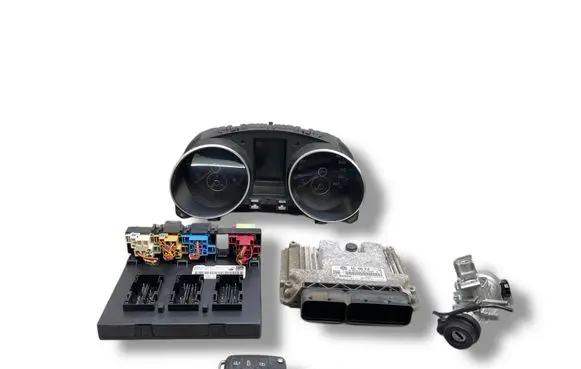 Volkswagen Golf VI Engine ECU kit and lock set 03L907309R 03L906018 0281016309
