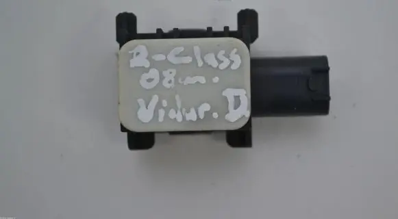 Mercedes-Benz R W251 Airbag deployment crash/impact sensor 0038202826 965191206