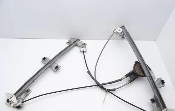 Peugeot Partner Front door manual window regulator
