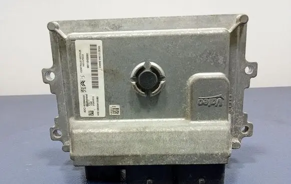 Peugeot 208 I Engine control unit/module ECU 9811545080