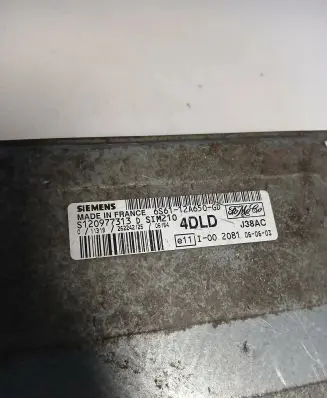 Ford Fusion Engine control unit/module 6S6112A650GD S120977313D 4DLD