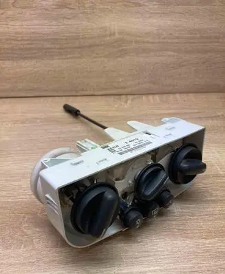 Opel Meriva A Climate control unit 93329465 E4919
