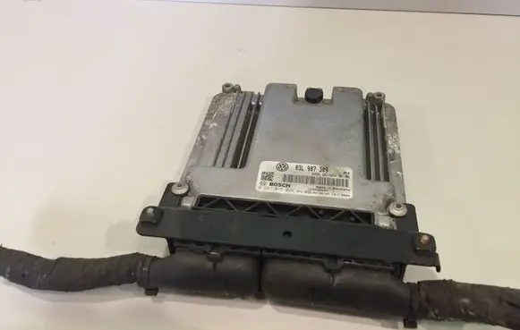 Volkswagen PASSAT B6 Engine control unit/module 03L907309 0281015029