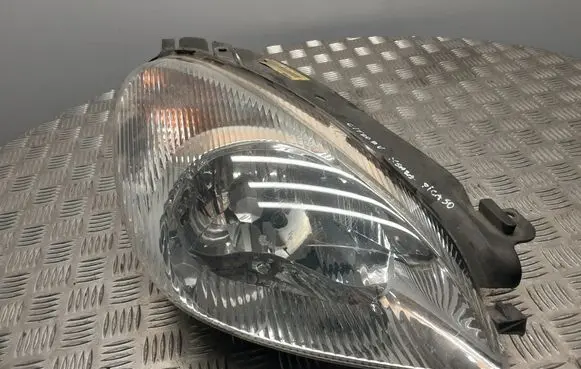 Citroen Xsara Picasso Headlight/headlamp 89300220