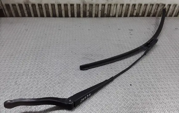 Opel Corsa D Windshield/front glass wiper blade 13182325