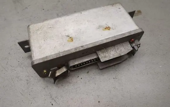 BMW 5 E34 ABS control unit/module 0265100045