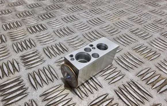 BMW X1 F48 F49 Air conditioning (A/C) expansion valve 