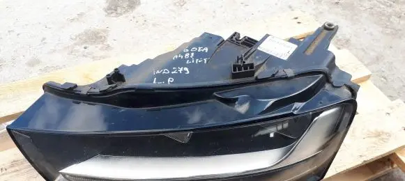 Audi A4 S4 B8 8K Headlight/headlamp