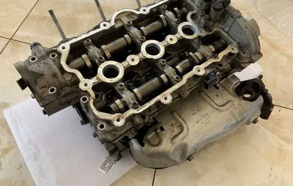 Audi Q7 4M Engine head 06E103403AA 06E109101BP 06E103285
