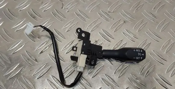 Toyota Avensis T270 Cruise control stalk 