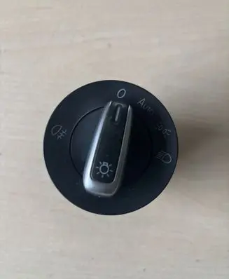 Volkswagen PASSAT B7 Light switch