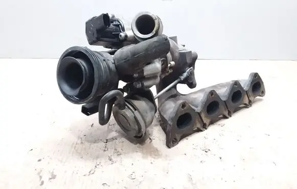 Volkswagen Golf VI Turbo 03C145702C