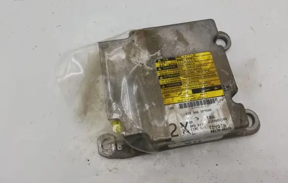 Toyota Avensis T250 Airbag control unit/module 8917005220 215955102