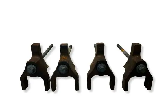 Jaguar XE Fuel Injector clamp holder