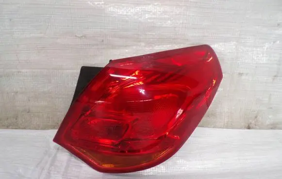 Rear/tail lights