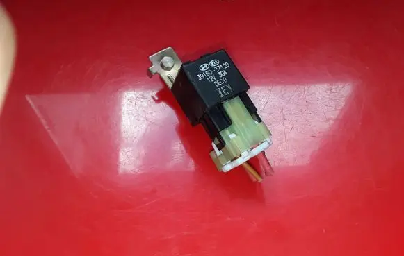 Hyundai Trajet Other relay 3916037120